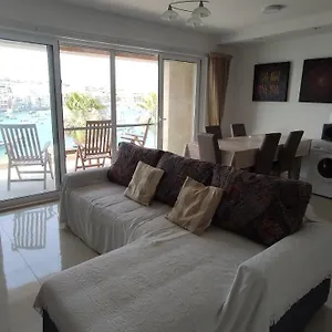  Apartman Aquamarine Sea Front - Third Floor